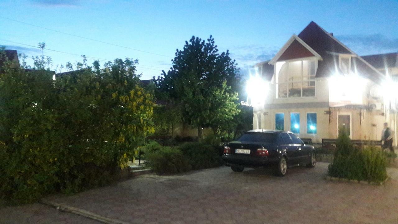 Beregynya Motel Yuzhnoukrainsk Exterior foto