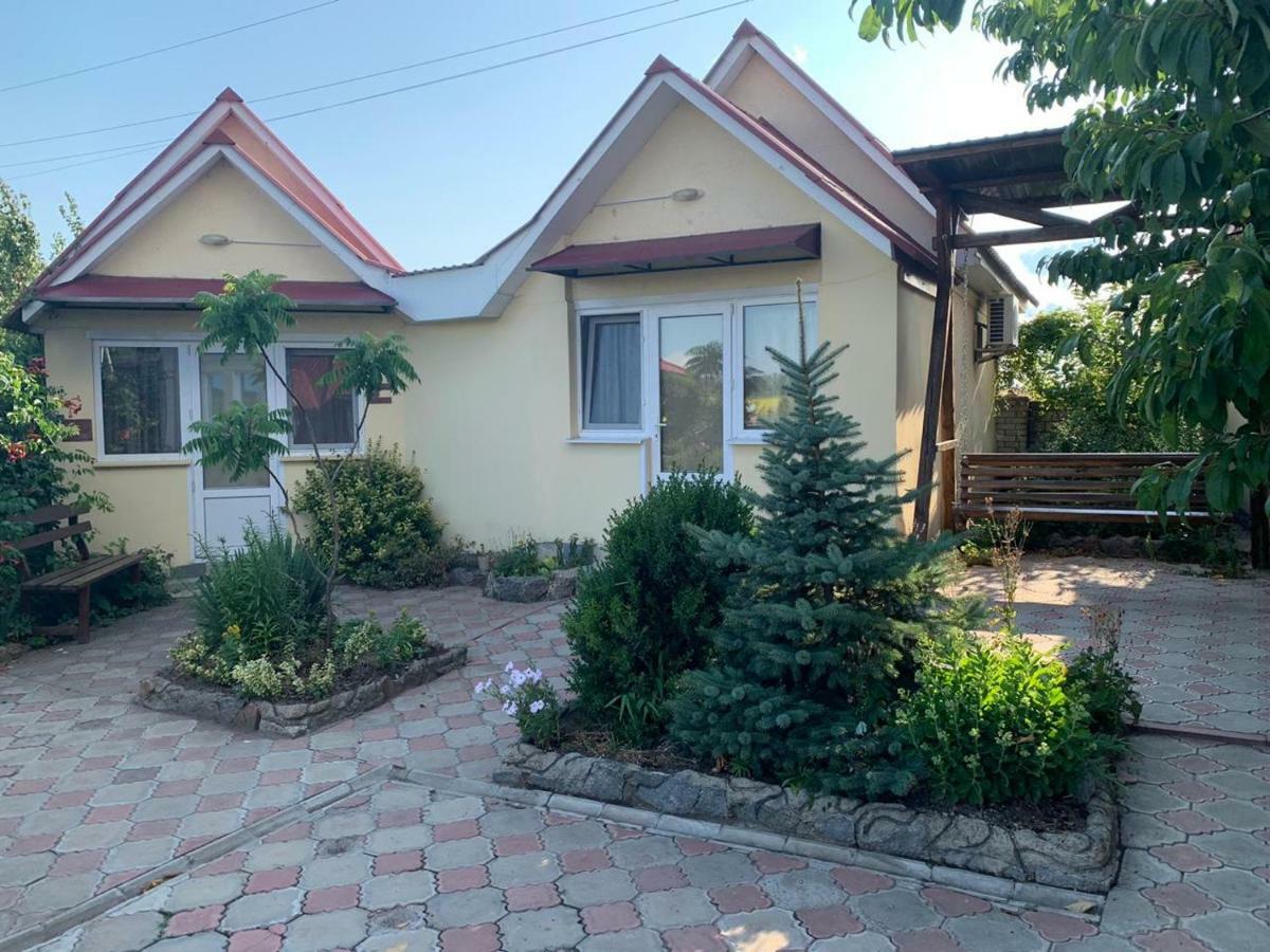 Beregynya Motel Yuzhnoukrainsk Exterior foto