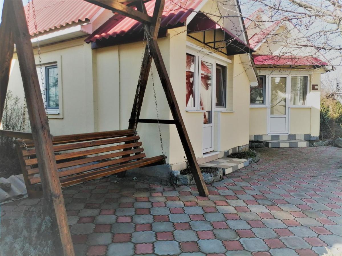 Beregynya Motel Yuzhnoukrainsk Exterior foto